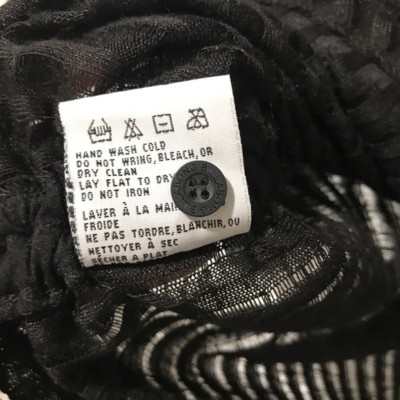 Billabong Ribbed See-Through Hooded 3/4 Sleeve Top - Picture 6 of 7